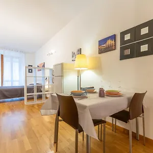 https://ap6-appartamento-in-zona-duomo.it-lombardy.com